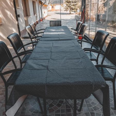 タタ Mamutfenyo Panzio Bed & Breakfast エクステリア 写真